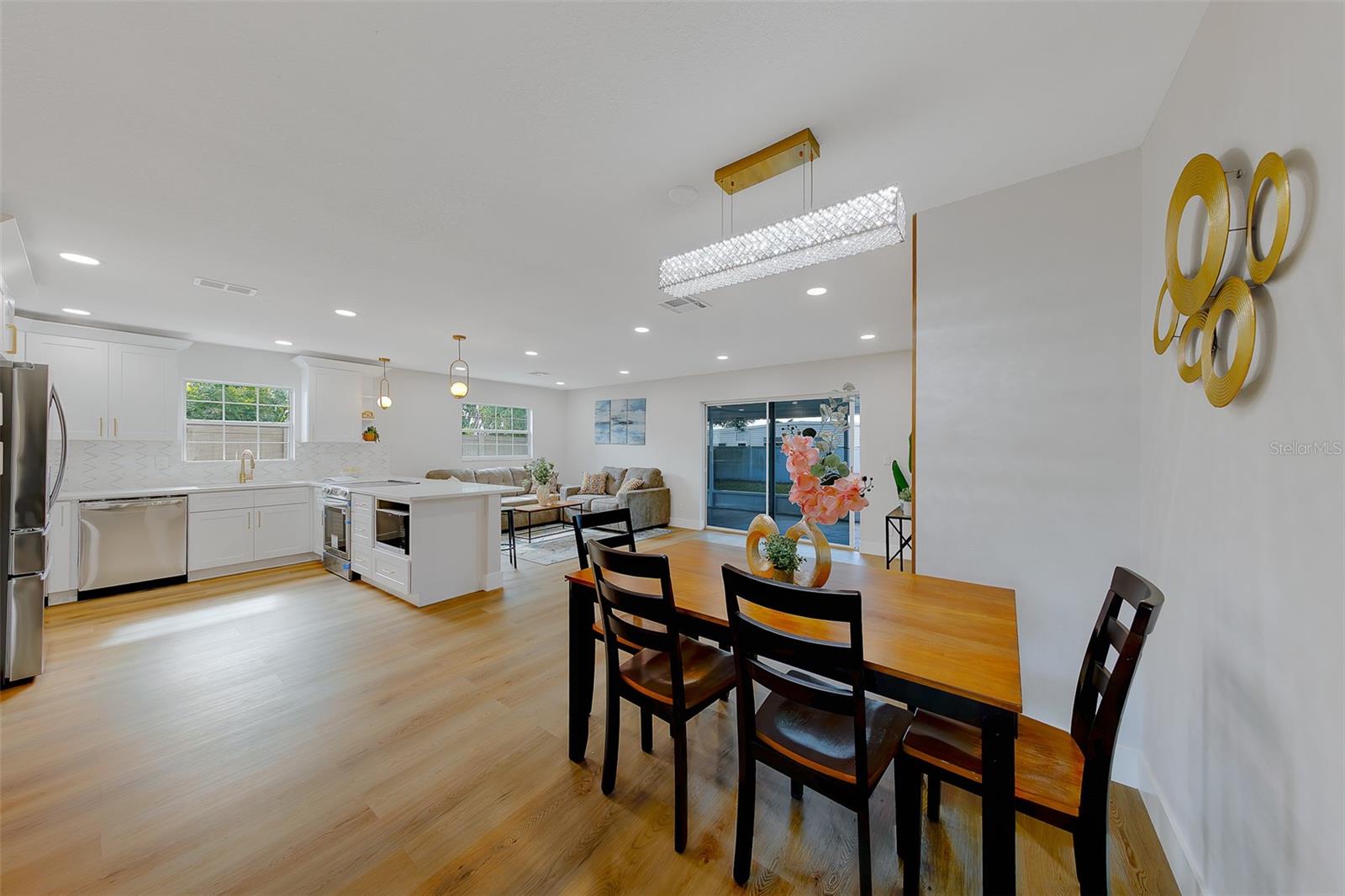 FLORAL GARDENS - Residential