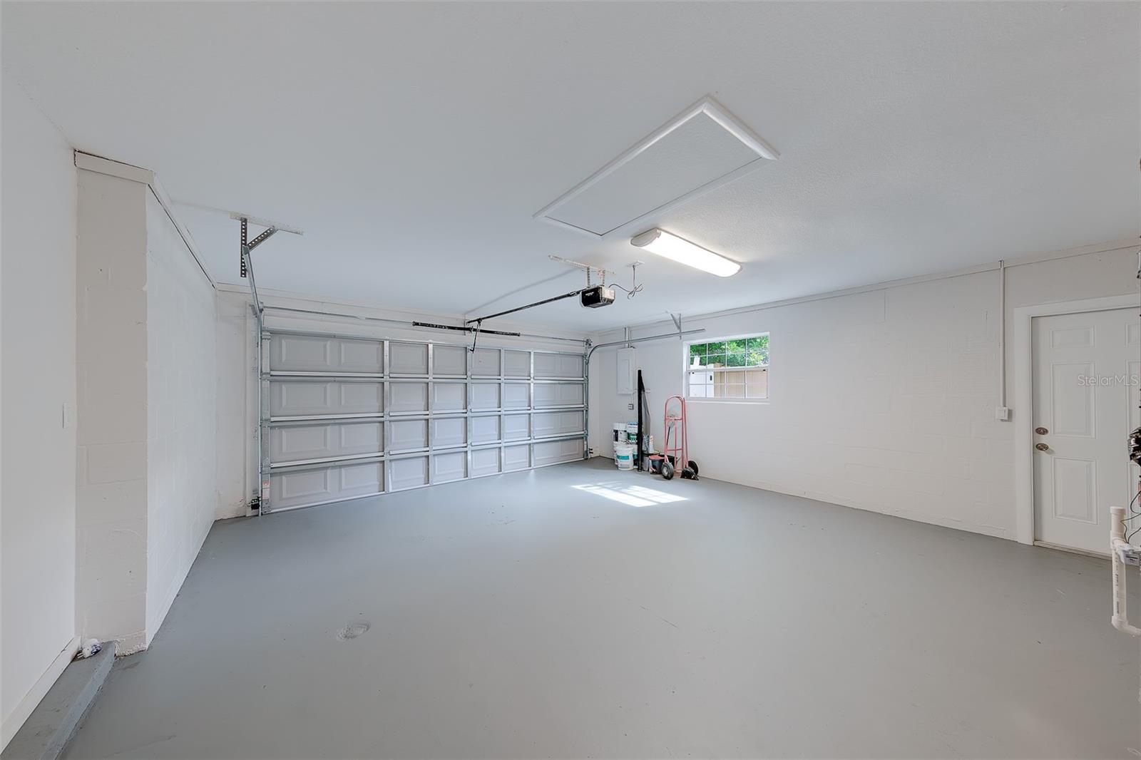 FLORAL GARDENS - Residential