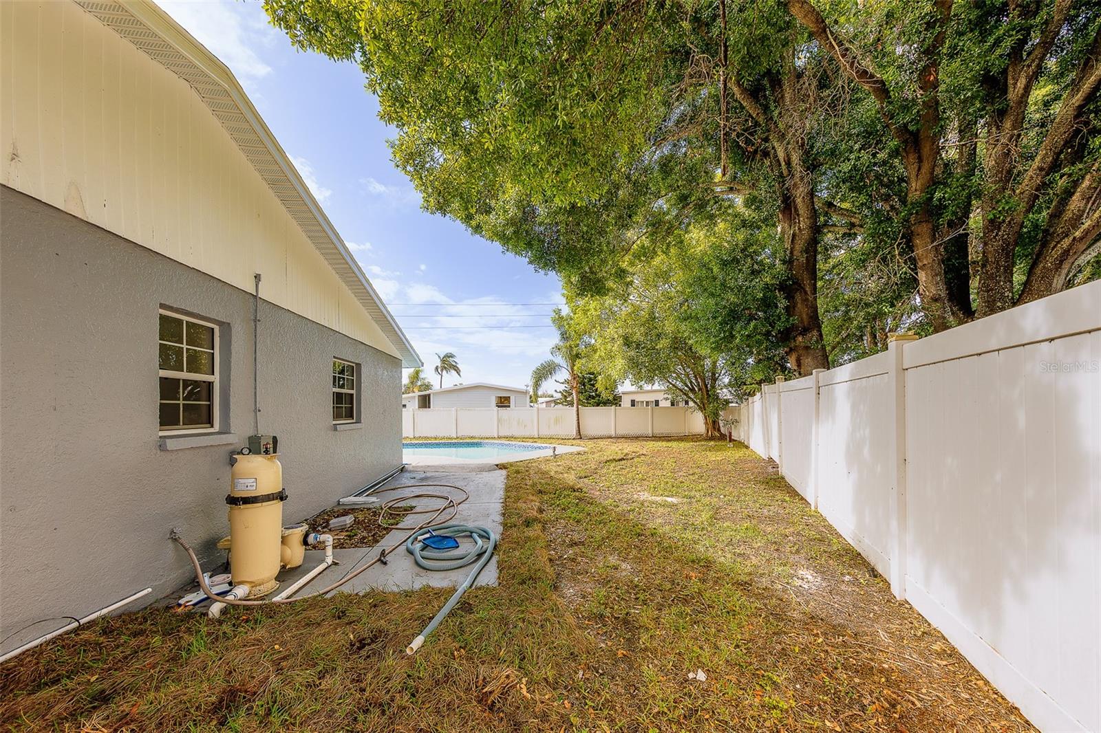 FLORAL GARDENS - Residential