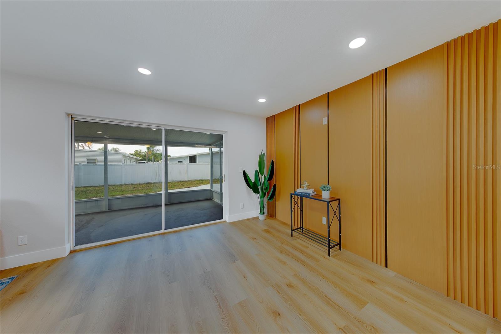 FLORAL GARDENS - Residential