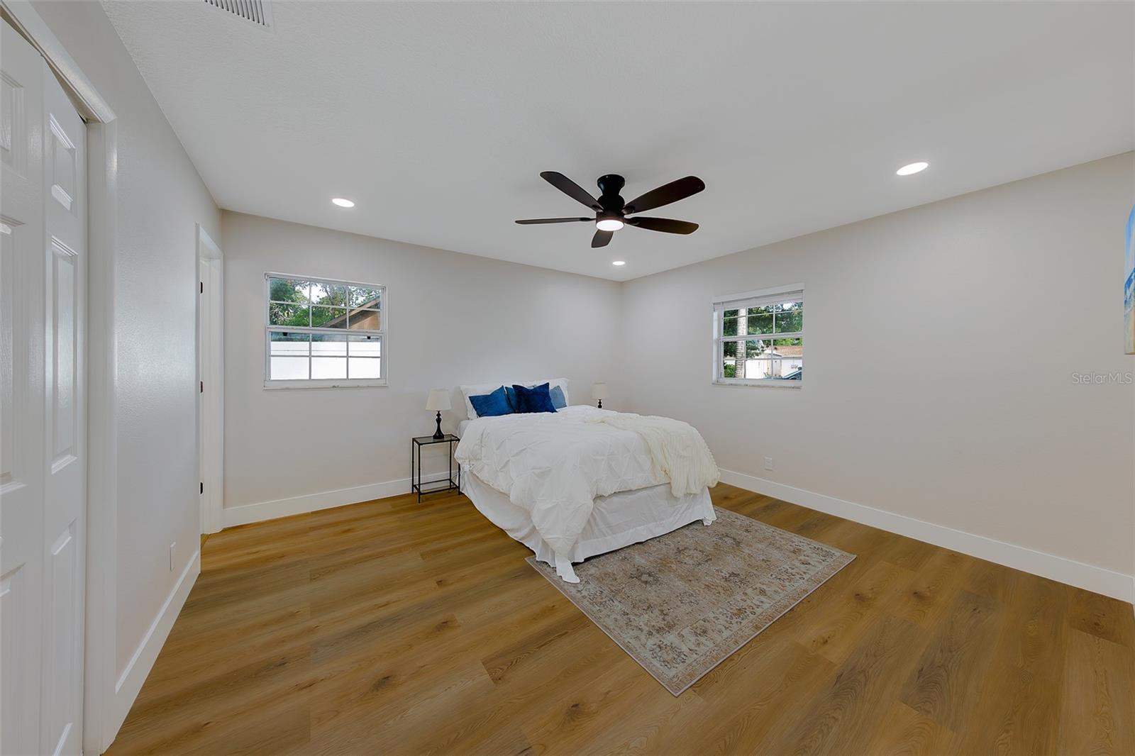 FLORAL GARDENS - Residential