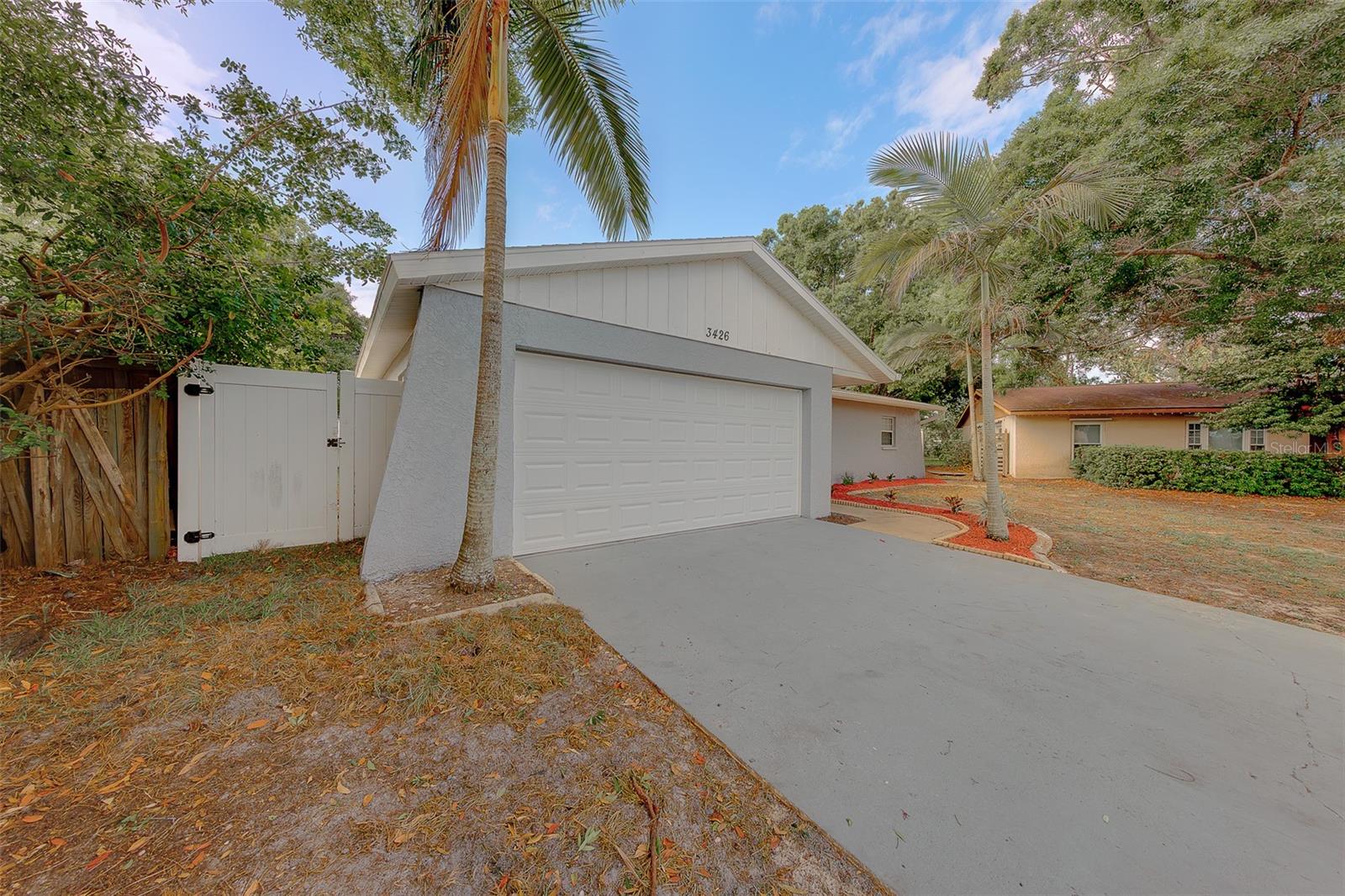 FLORAL GARDENS - Residential