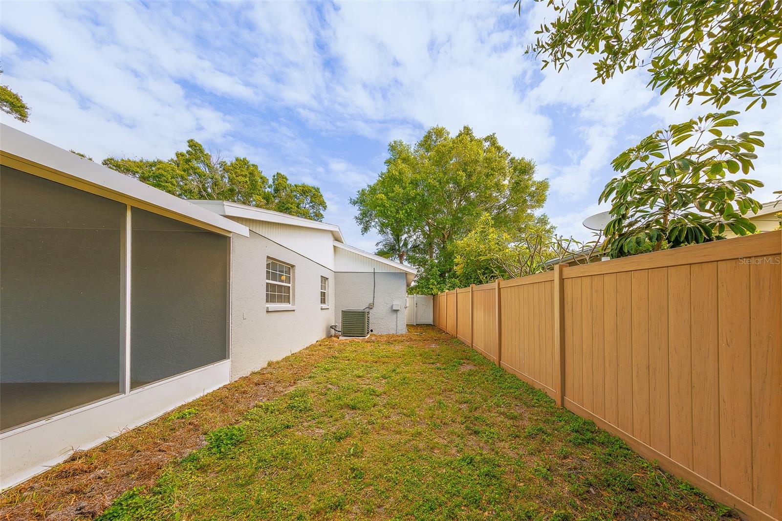 FLORAL GARDENS - Residential