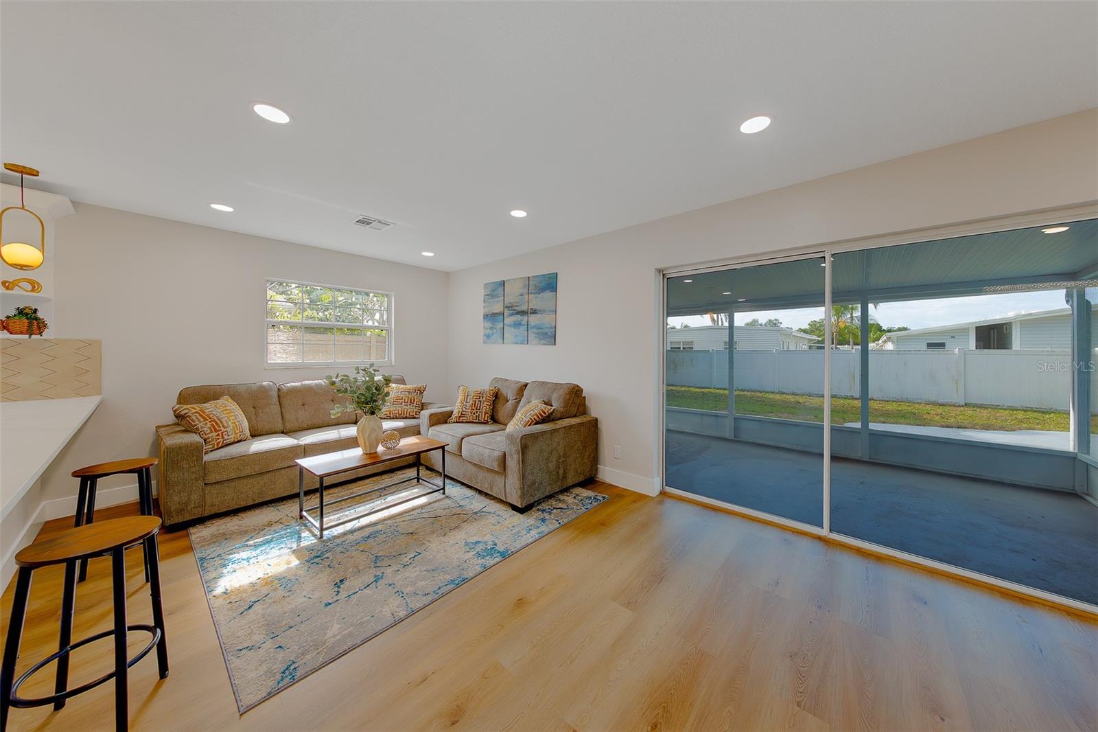 FLORAL GARDENS - Residential