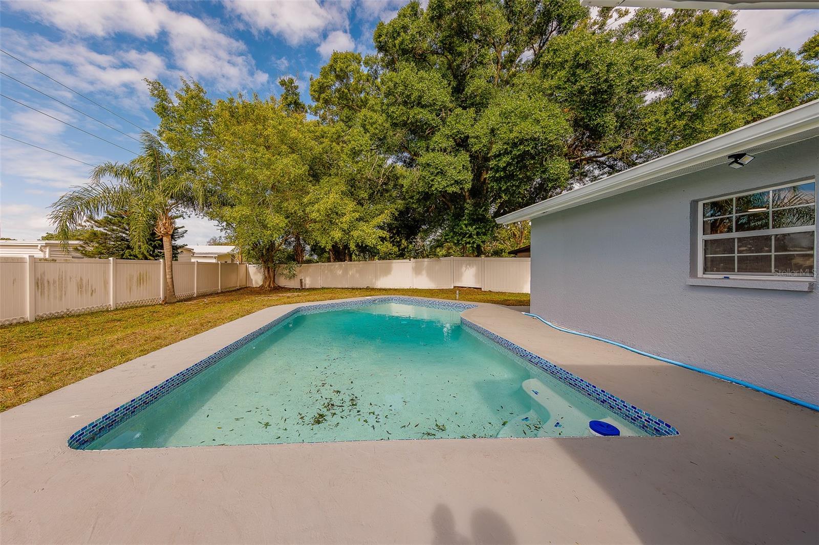 FLORAL GARDENS - Residential
