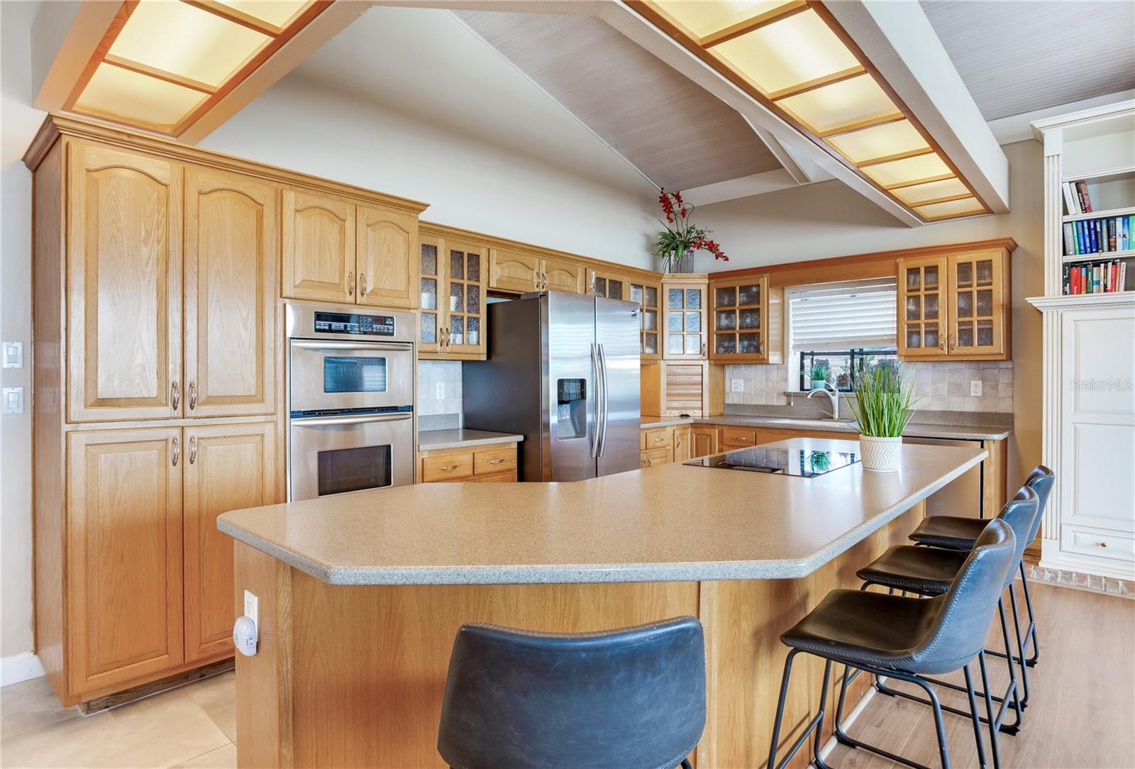 SUNRAY BEACH HOMES - Residential