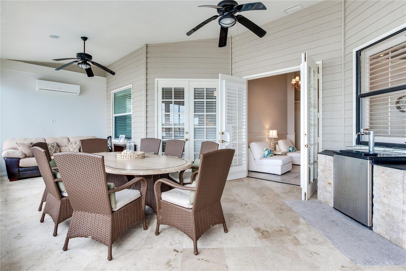 SUNRAY BEACH HOMES - Residential