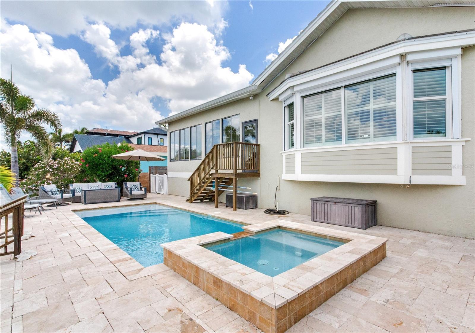 SUNRAY BEACH HOMES - Residential
