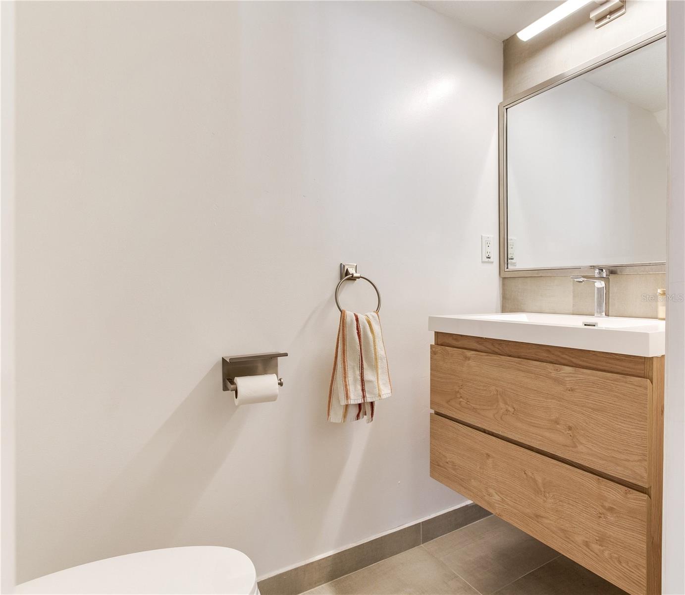 SUNRAY BEACH HOMES - Residential