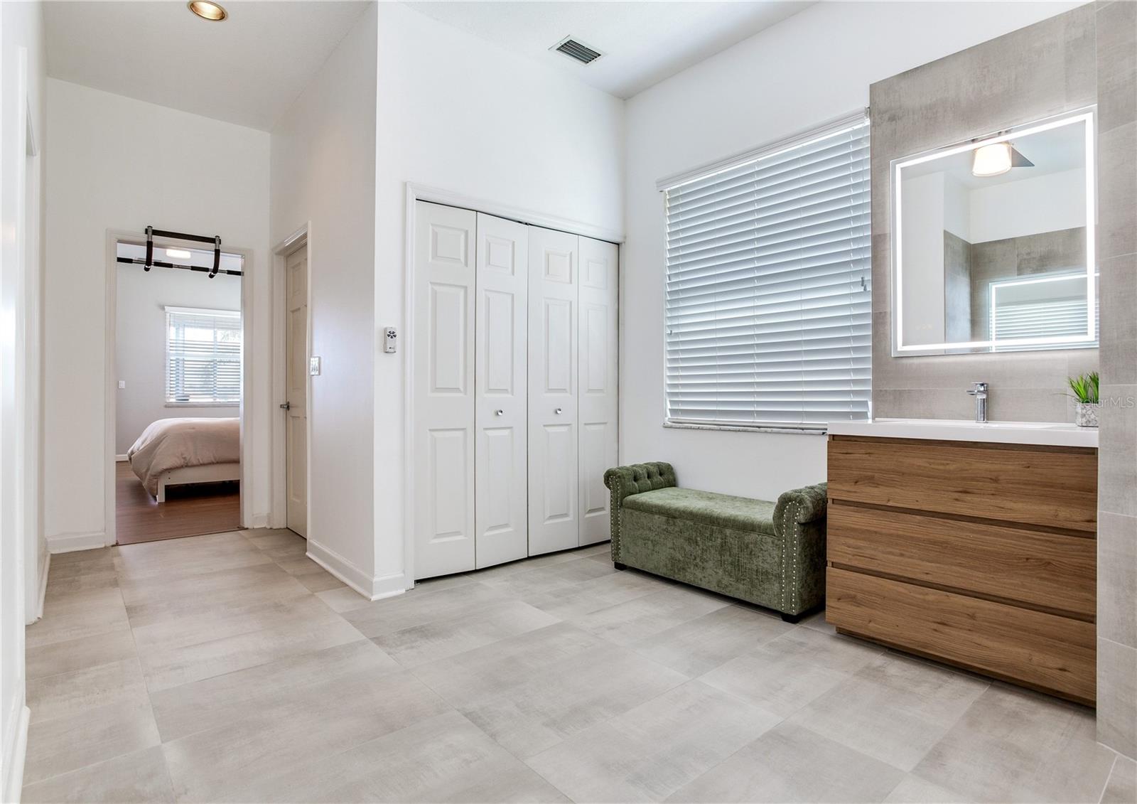 SUNRAY BEACH HOMES - Residential