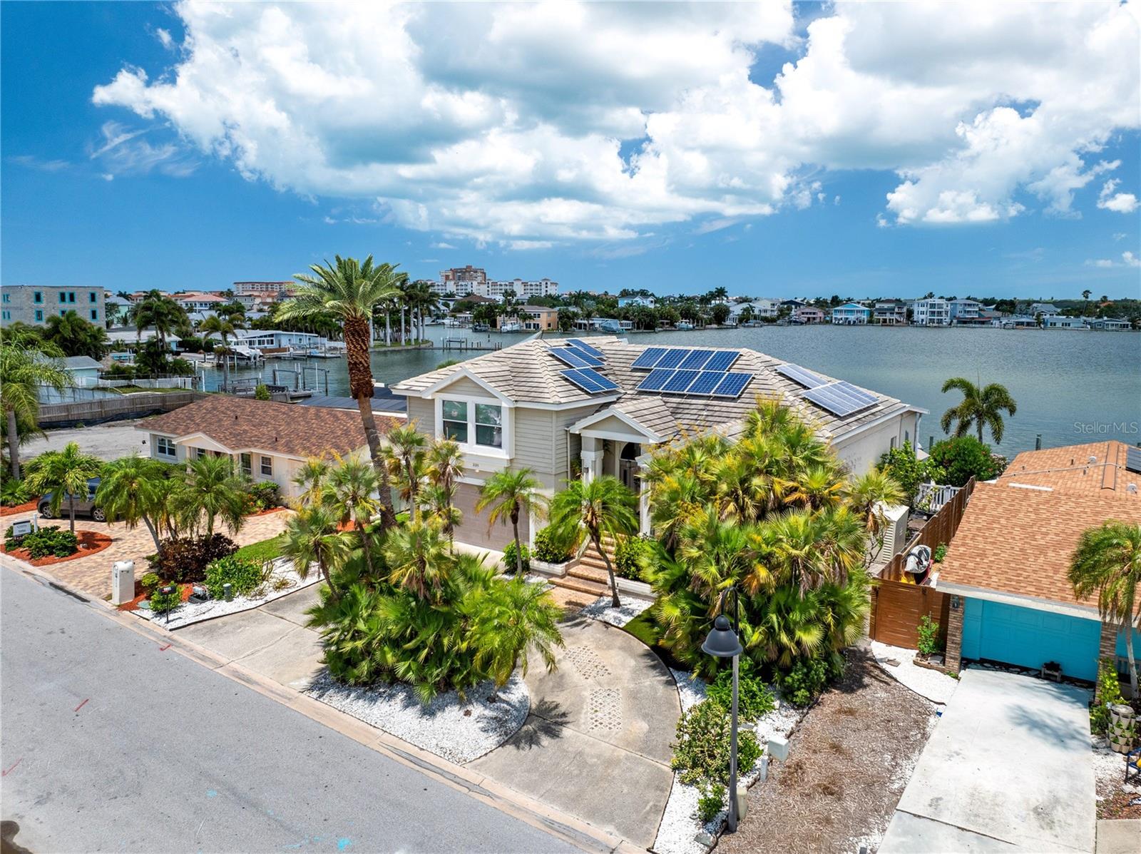 SUNRAY BEACH HOMES - Residential