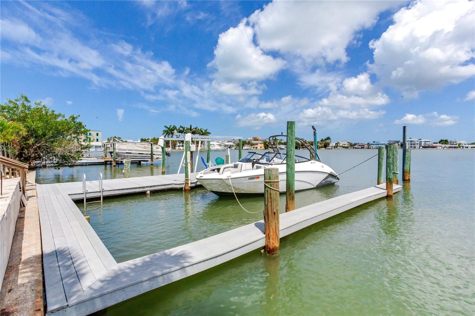 SUNRAY BEACH HOMES - Residential