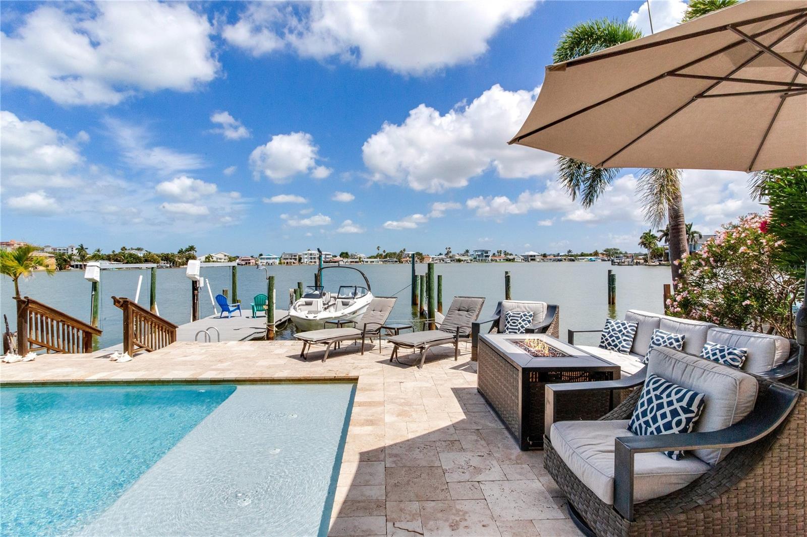 SUNRAY BEACH HOMES - Residential