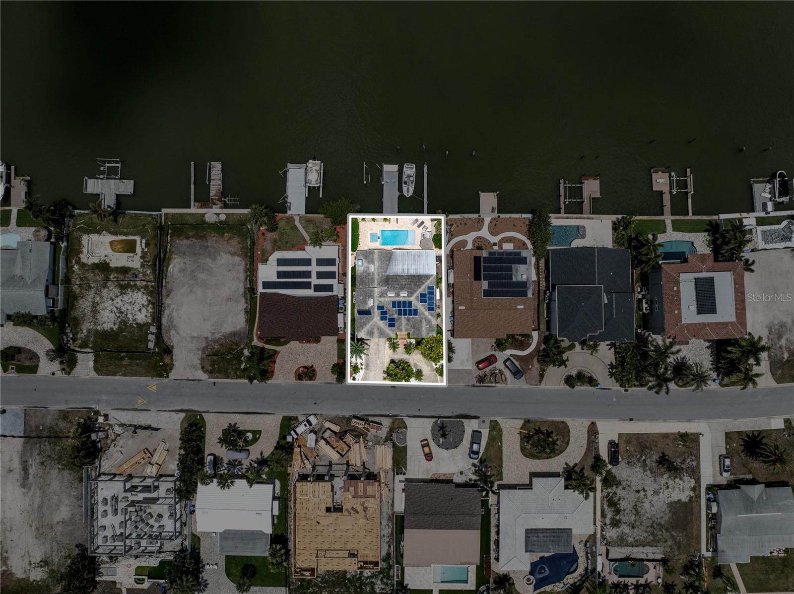 SUNRAY BEACH HOMES - Residential