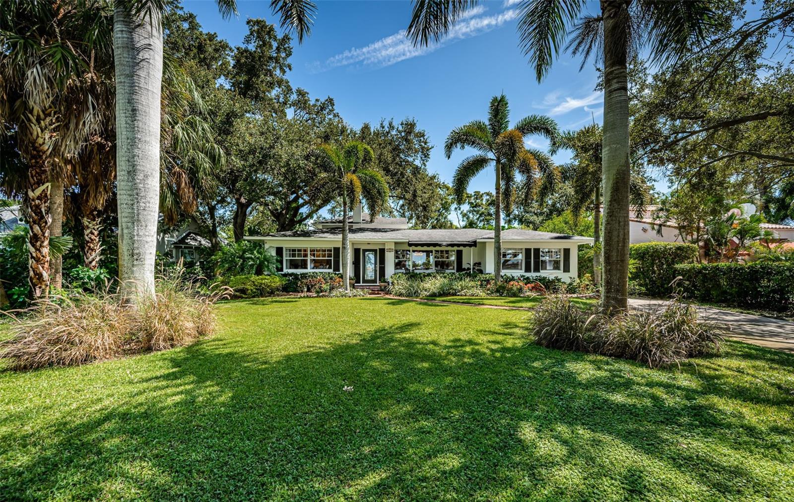 311 SUNSET DRIVE N
