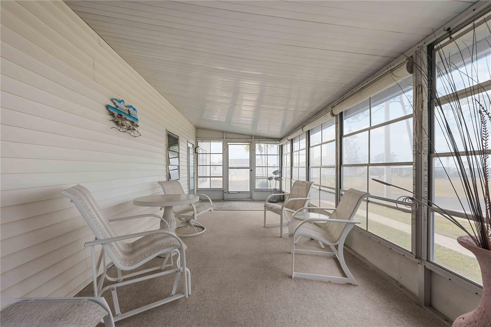 COLONIAL MANOR - Residential