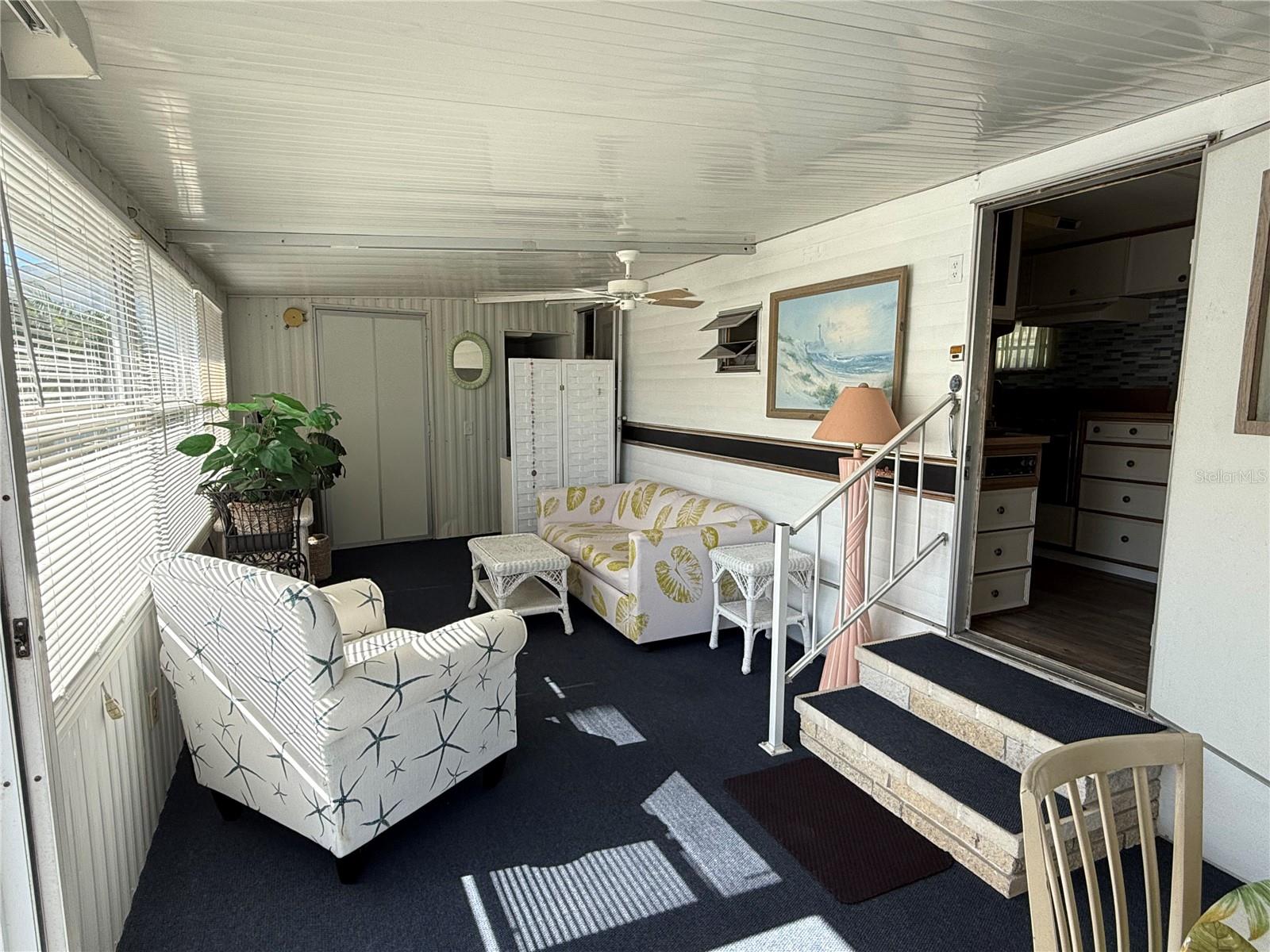 HOLIDAY TRAVEL PARK ENGLEWOOD - Residential