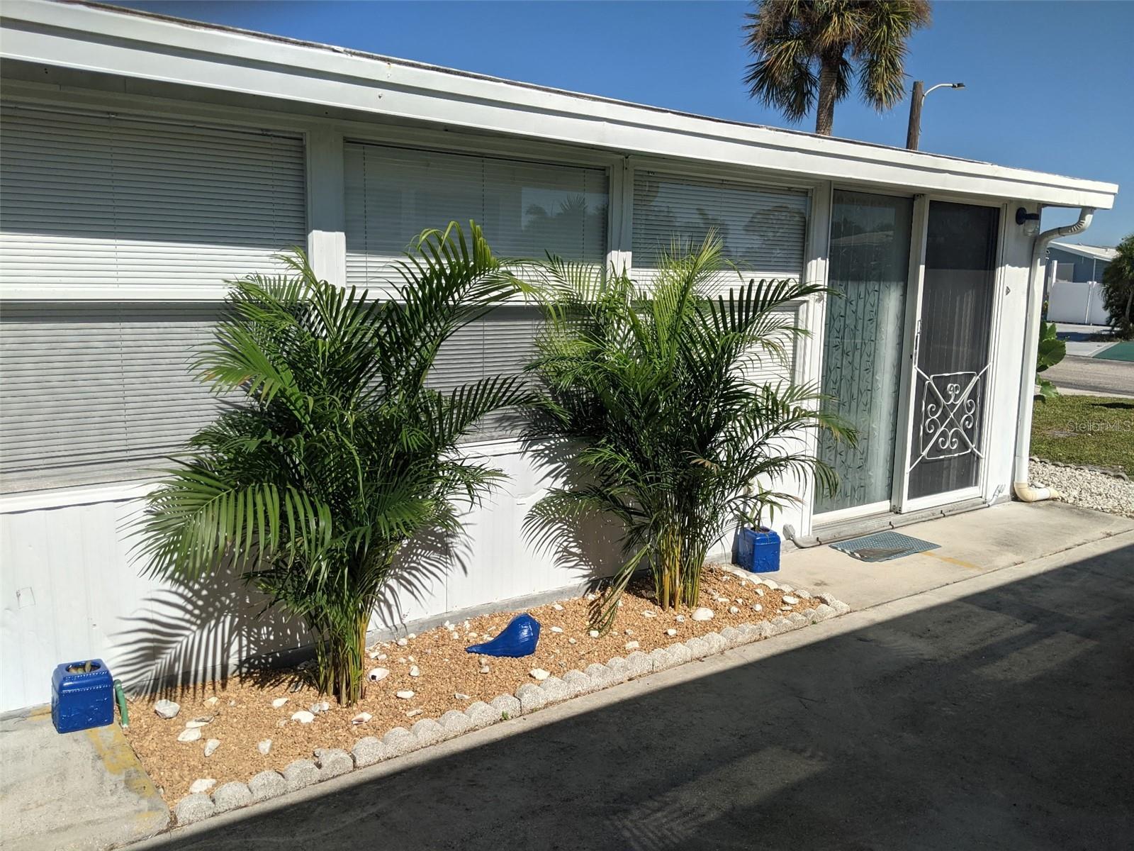 HOLIDAY TRAVEL PARK ENGLEWOOD - Residential