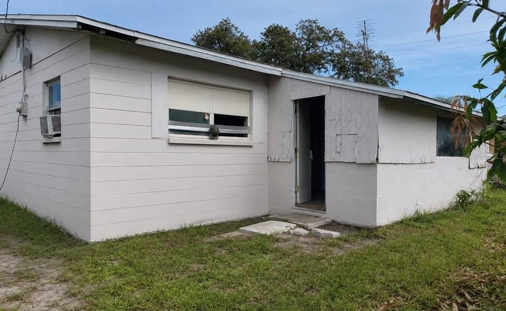 Photo of 1781 Southland Avenue, Melbourne, FL 32935 (MLS # O6448462)