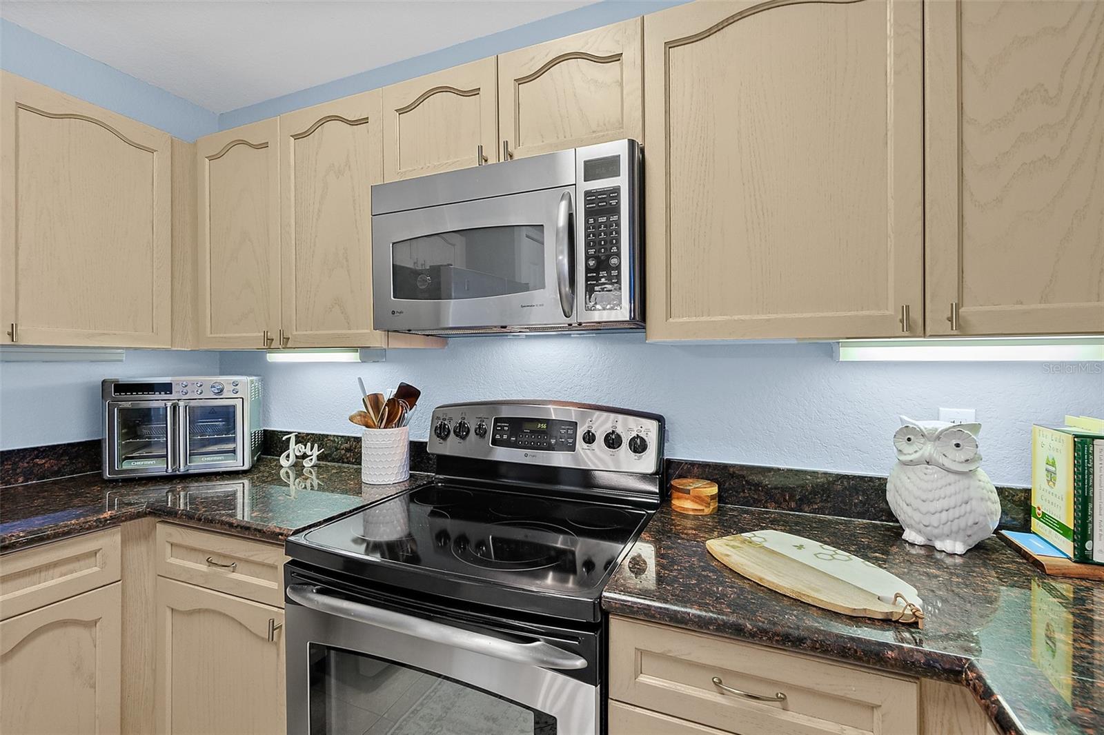 OCEANS GRAND CONDO - Residential