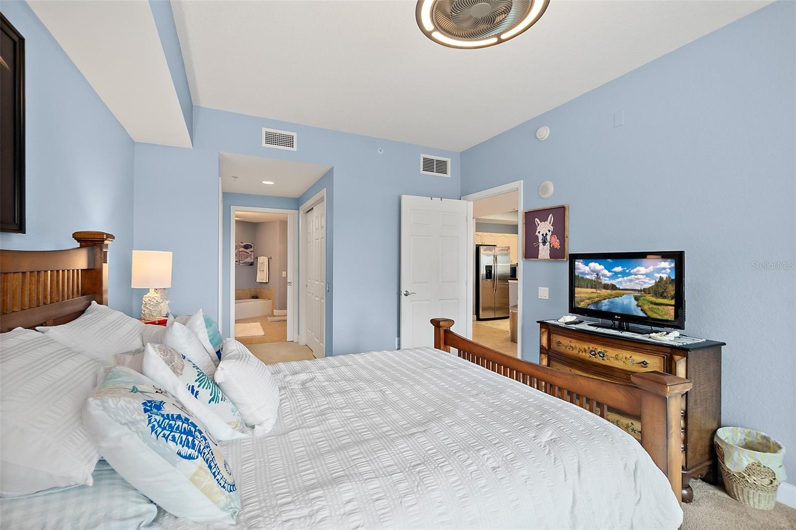 OCEANS GRAND CONDO - Residential