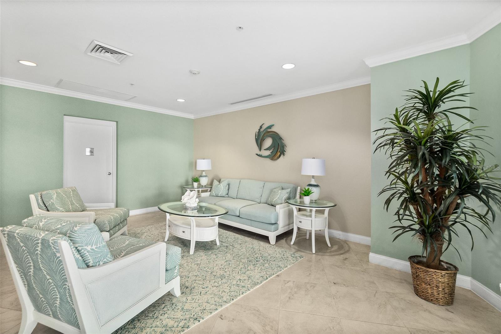 OCEANS GRAND CONDO - Residential