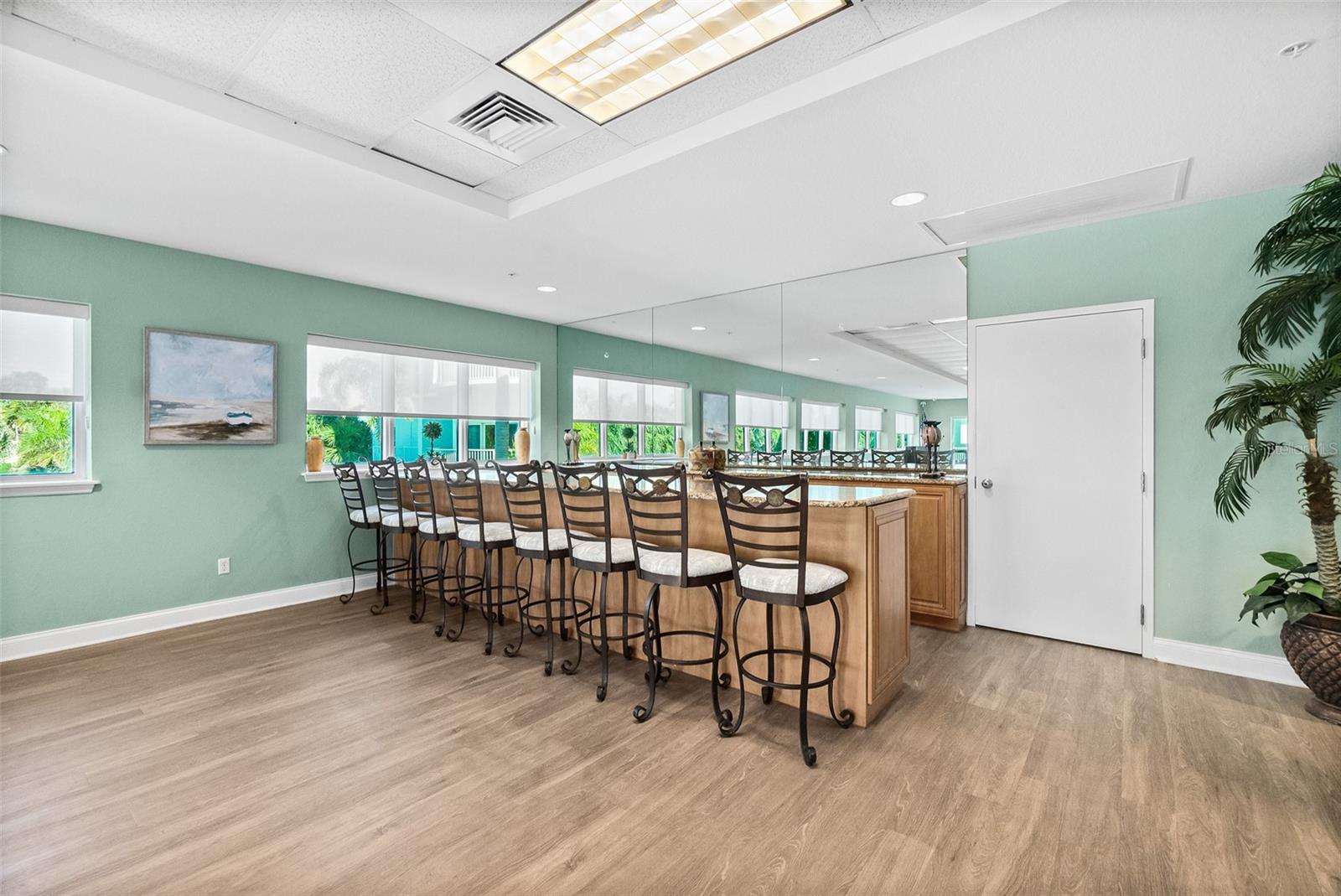 OCEANS GRAND CONDO - Residential