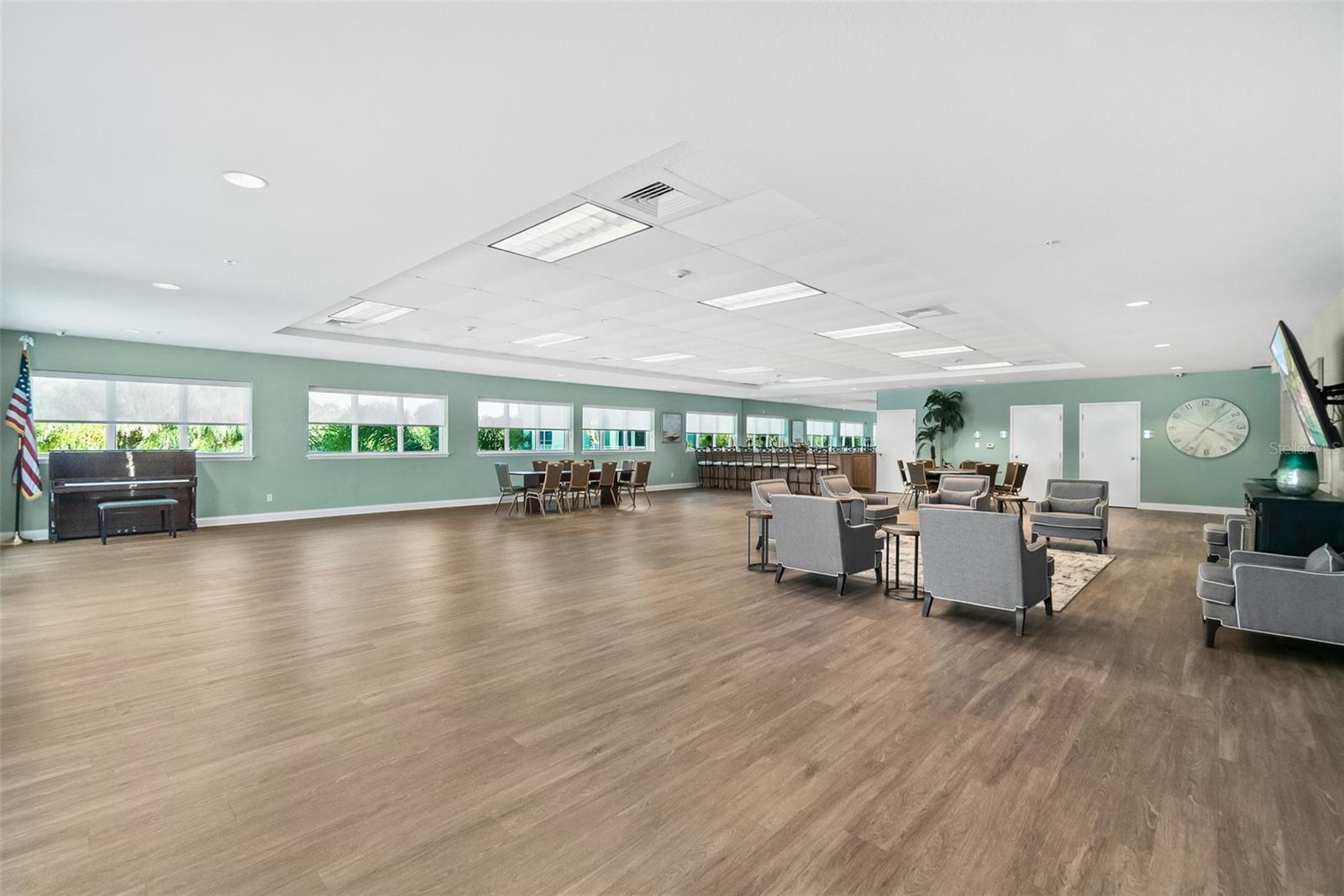 OCEANS GRAND CONDO - Residential