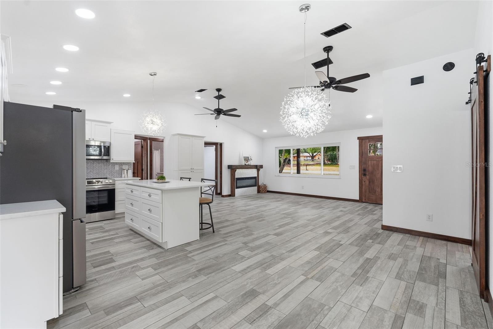 SUNBURST HILLS SUB - Residential
