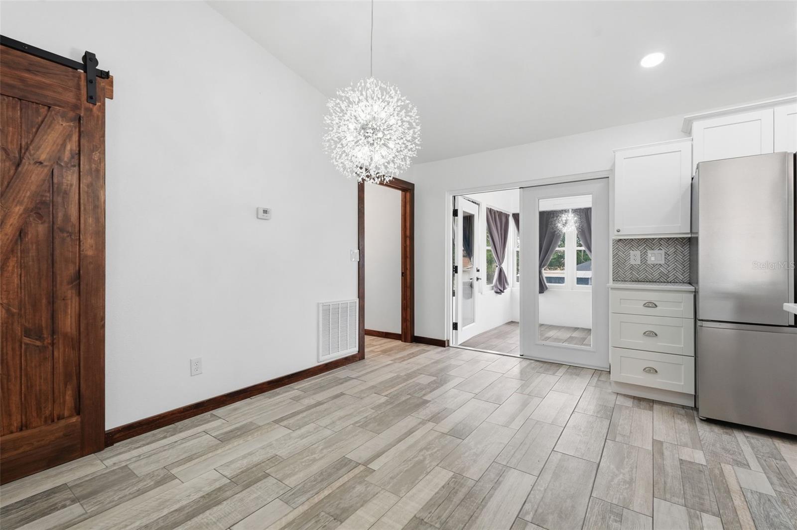 SUNBURST HILLS SUB - Residential