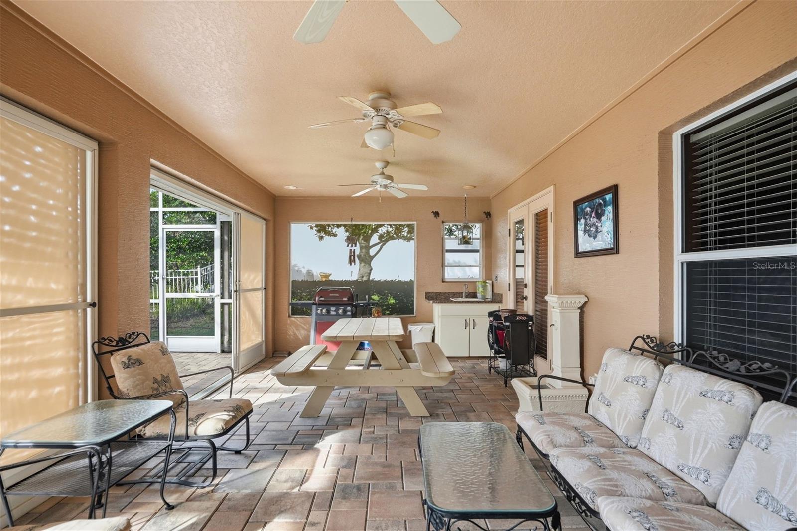 PRISTINE PLACE PH 1 - Residential