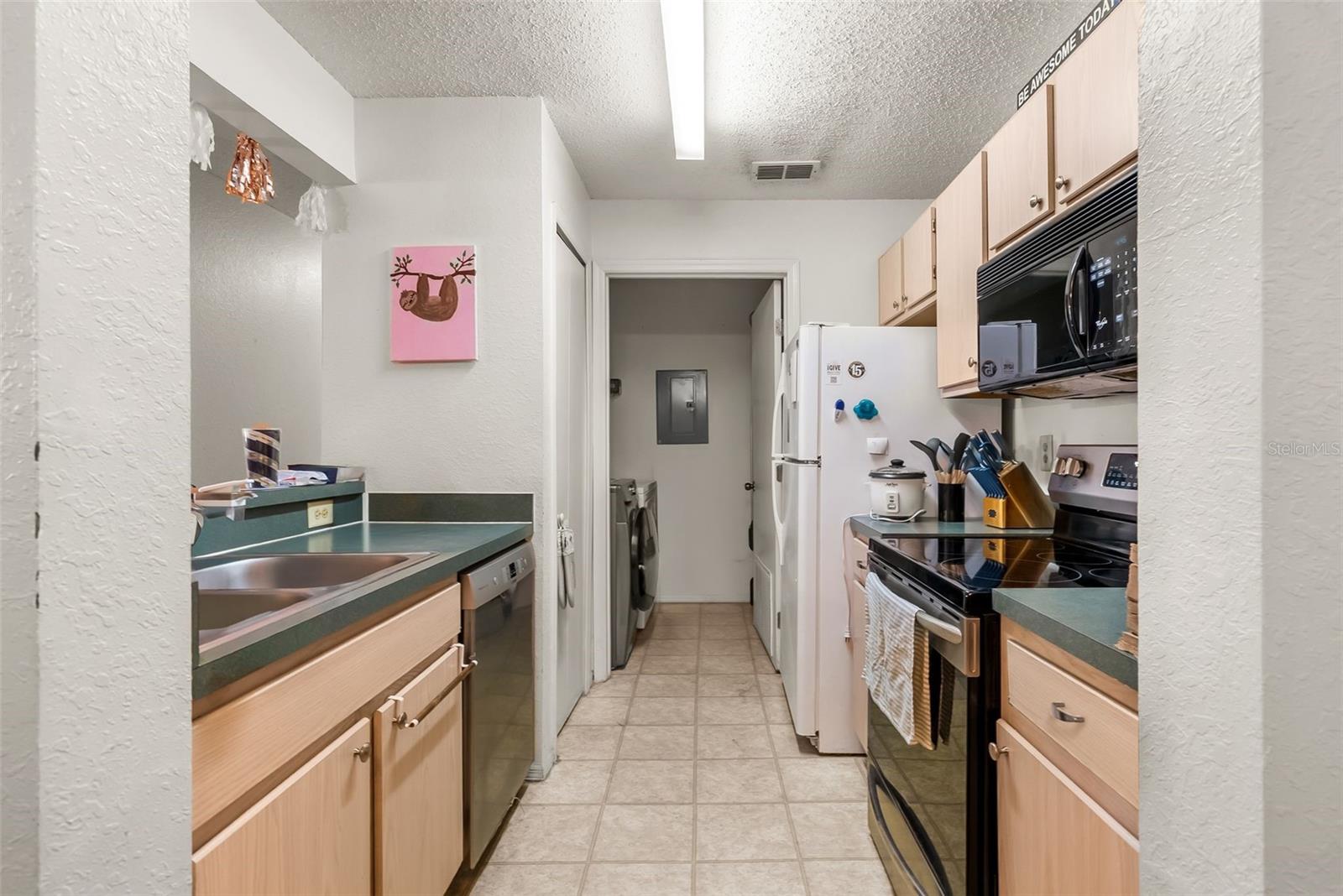 WINDSOR PARK CONDOMINIUM - Residential