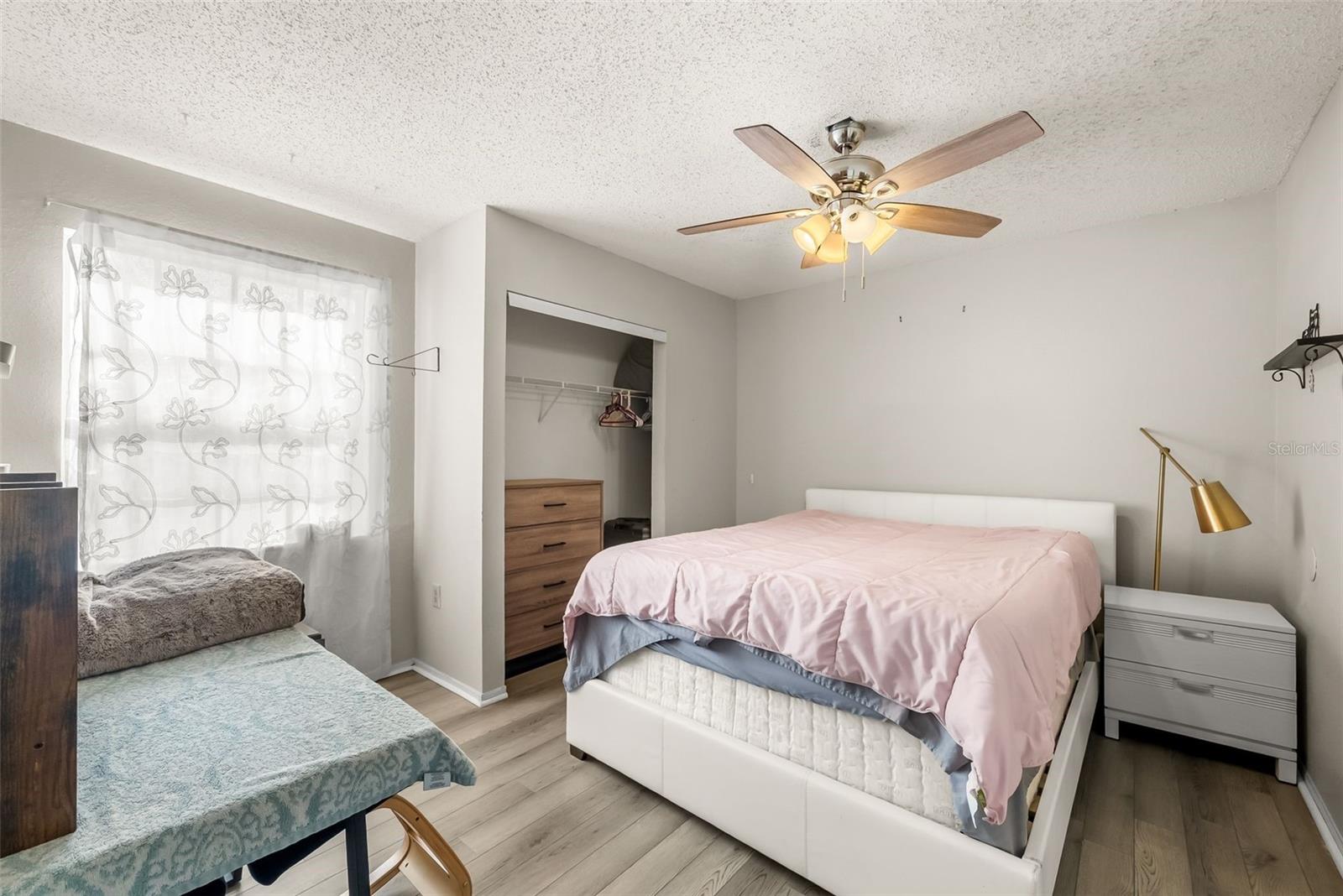 WINDSOR PARK CONDOMINIUM - Residential