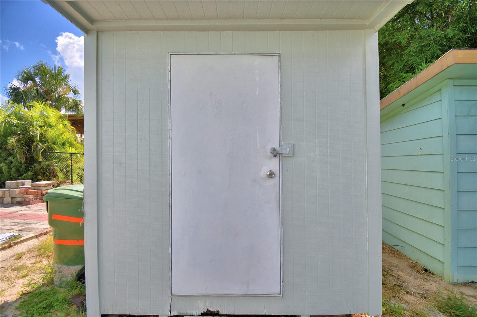 LUCERNE SHORES - Residential