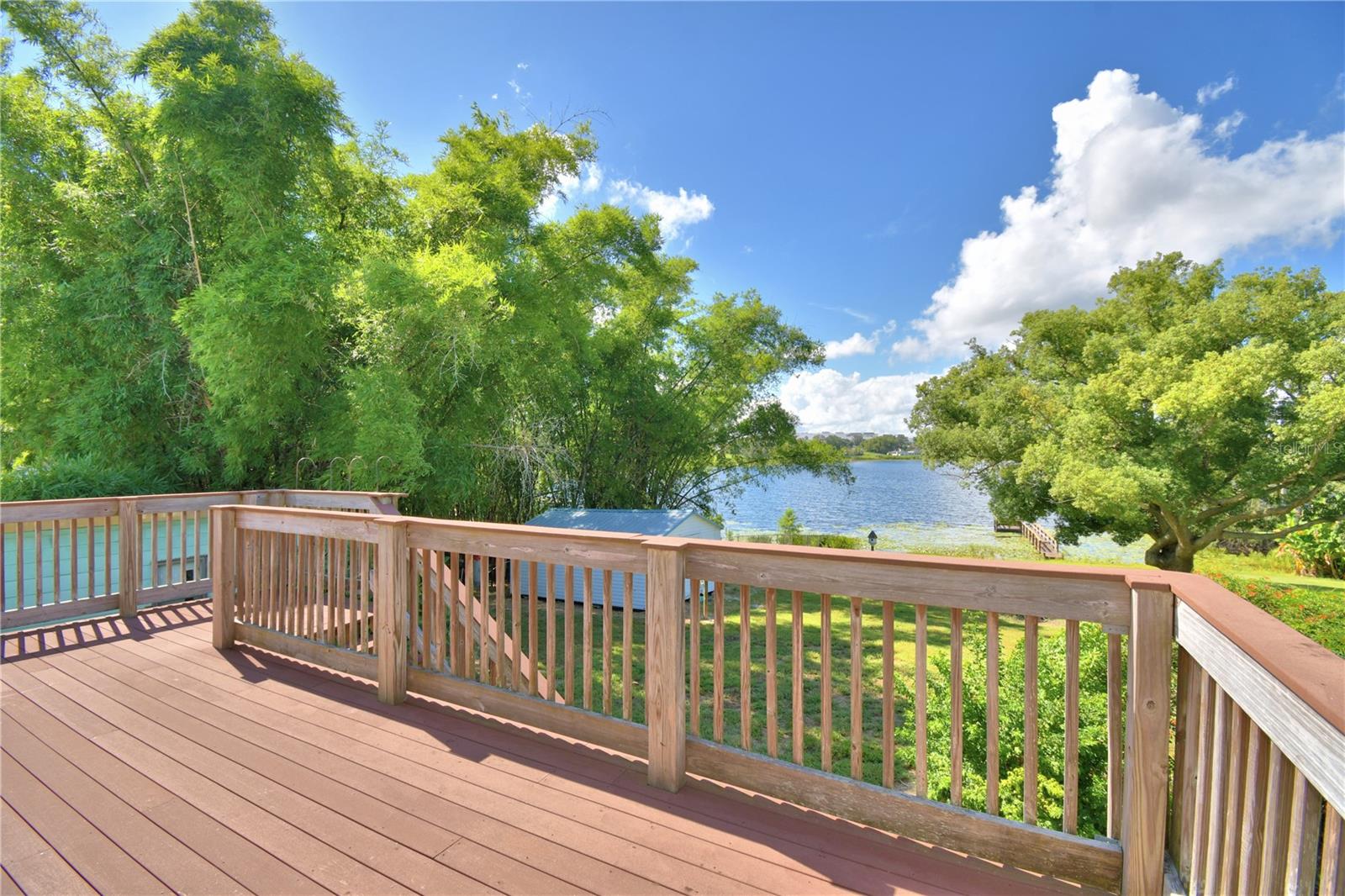 LUCERNE SHORES - Residential