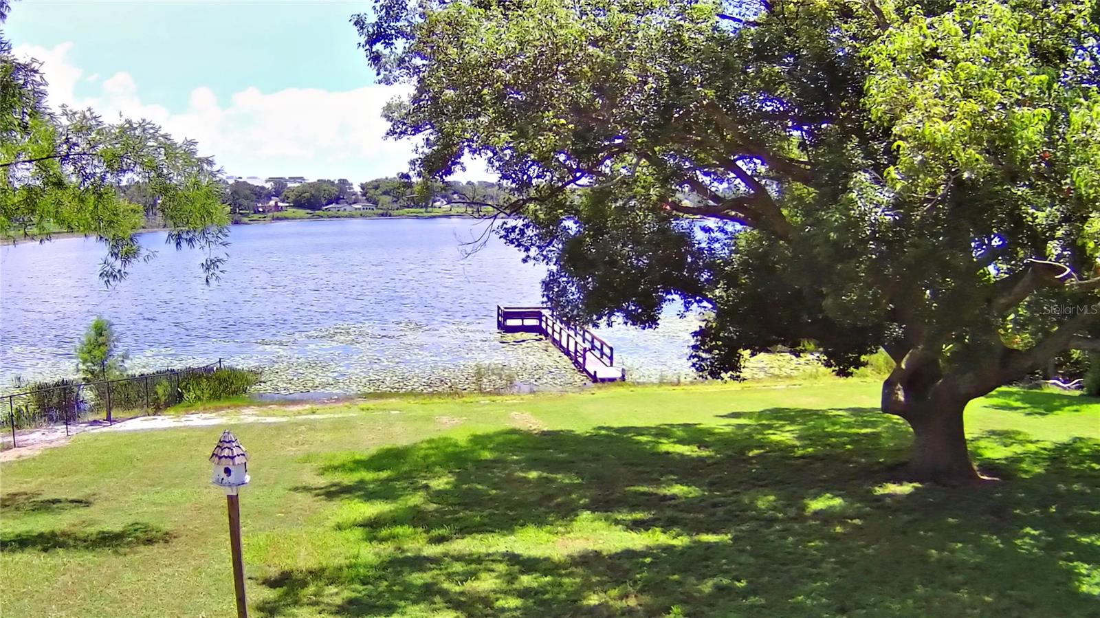 LUCERNE SHORES - Residential