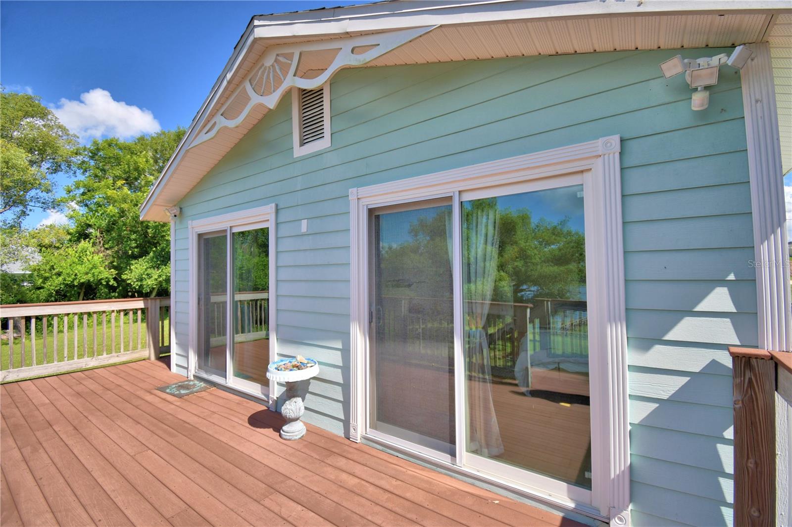 LUCERNE SHORES - Residential