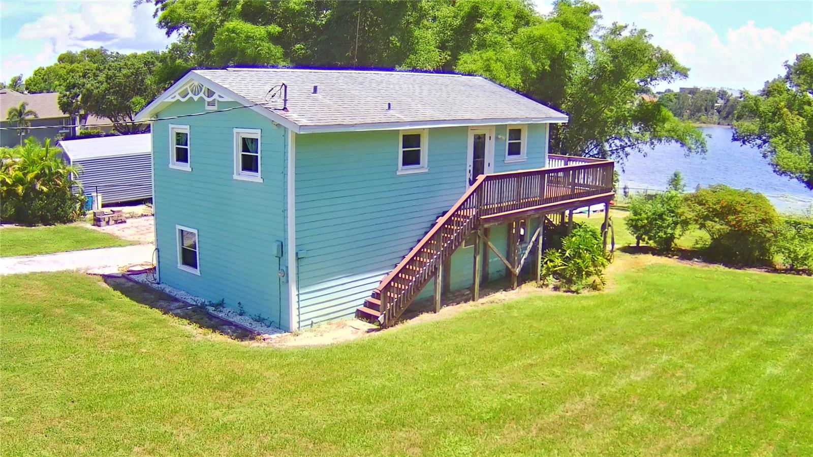 LUCERNE SHORES - Residential