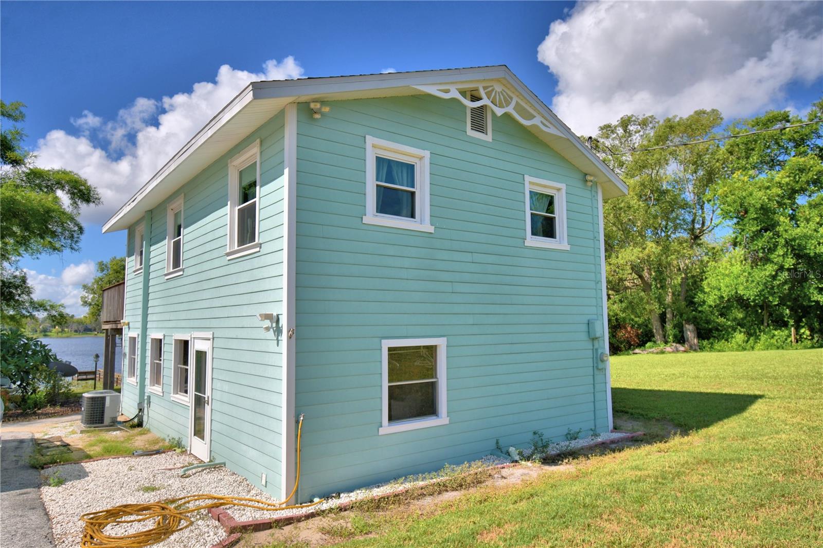 LUCERNE SHORES - Residential