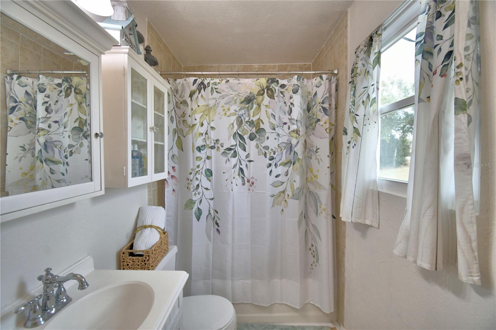 LUCERNE SHORES - Residential