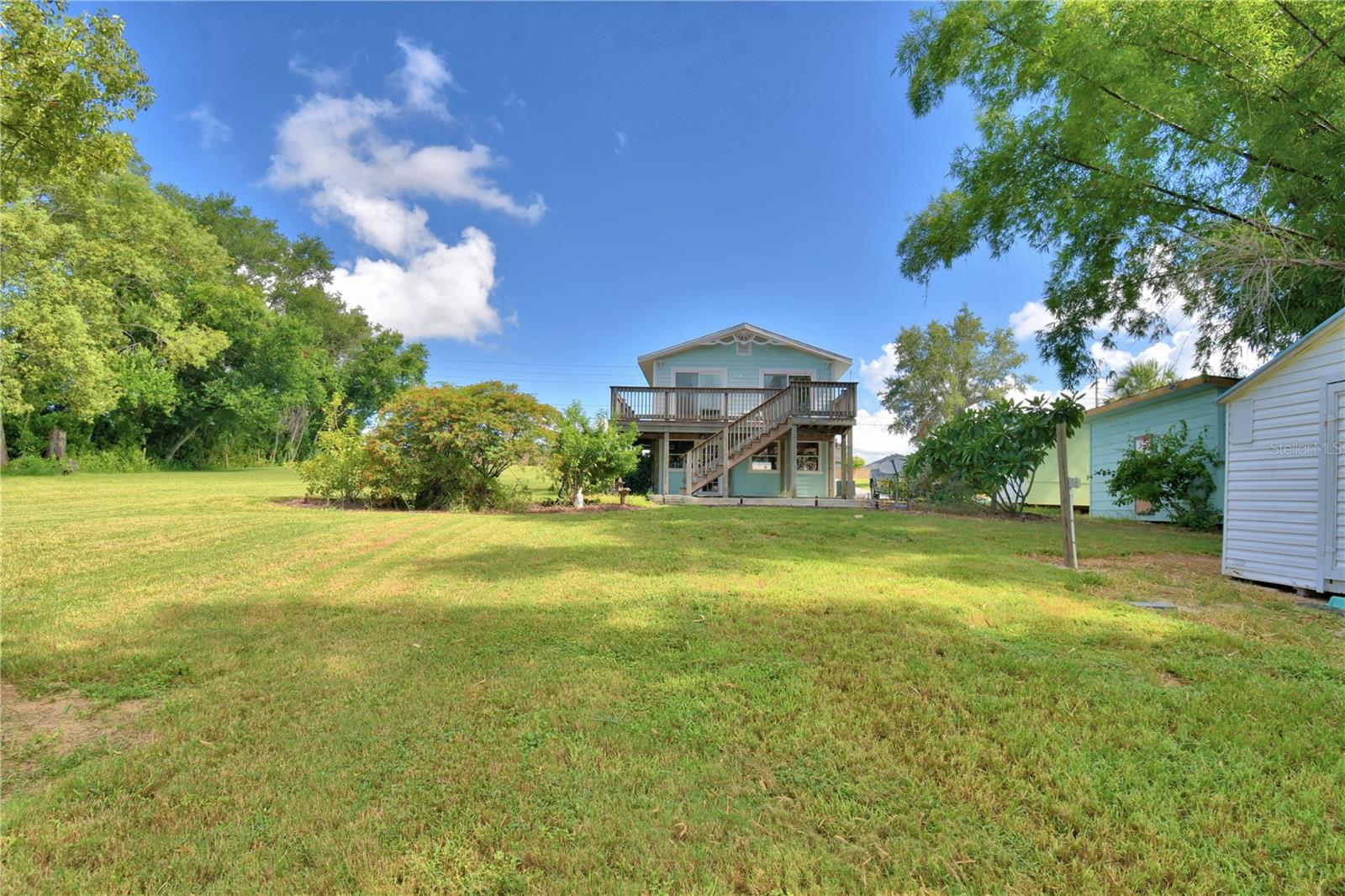 LUCERNE SHORES - Residential