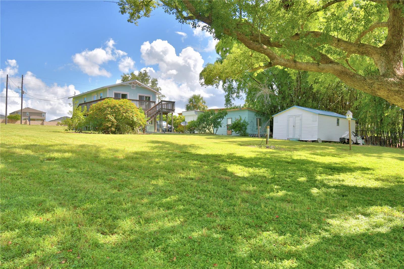 LUCERNE SHORES - Residential