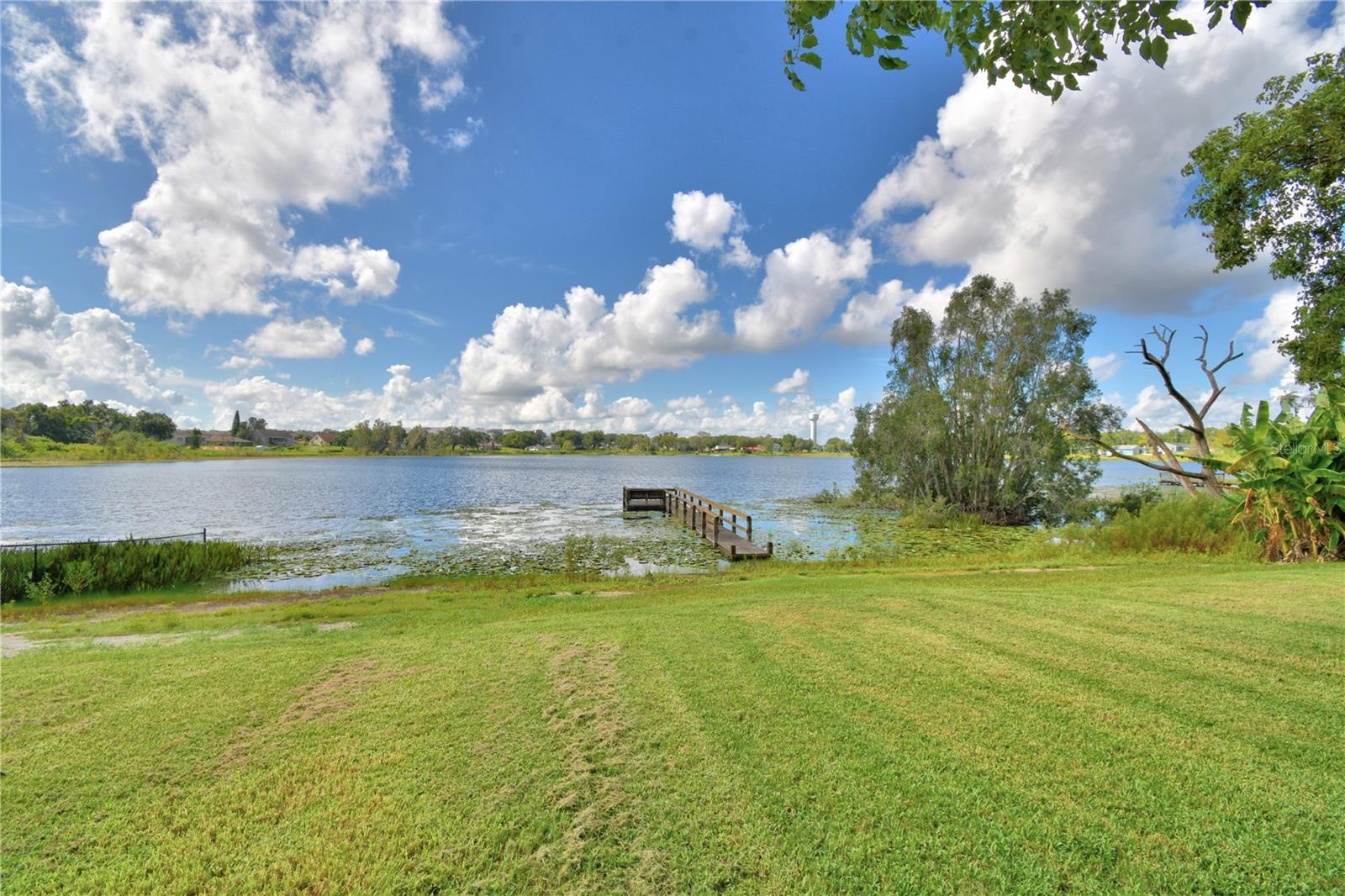 LUCERNE SHORES - Residential