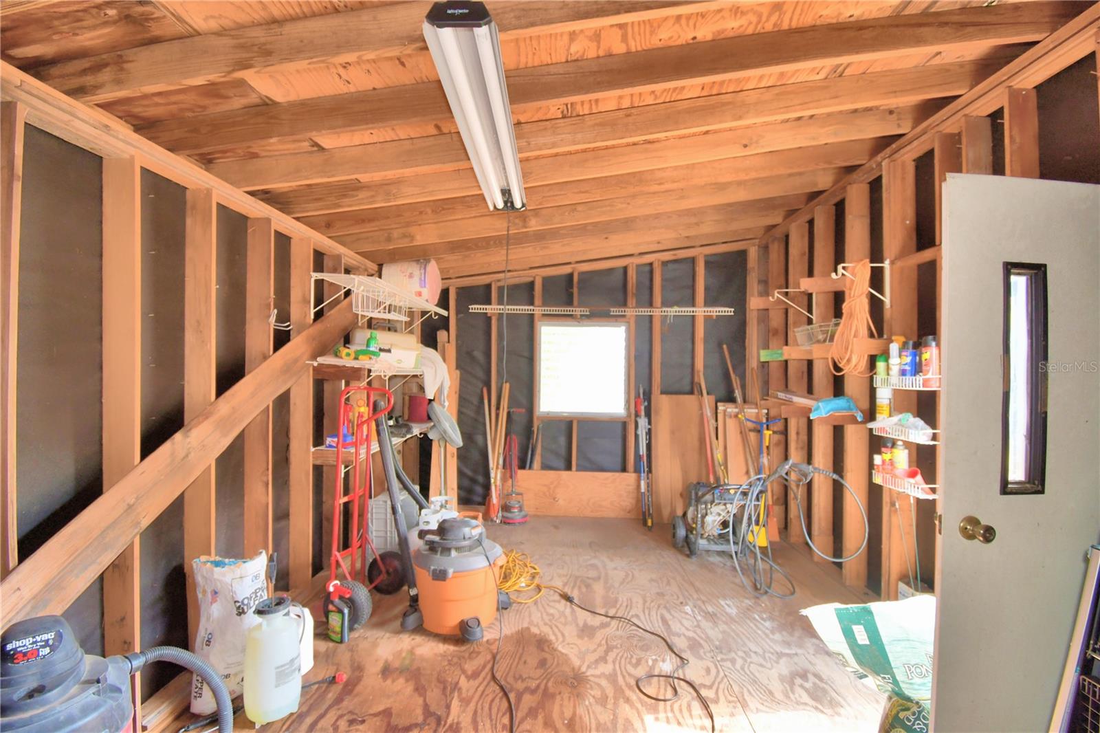 LUCERNE SHORES - Residential