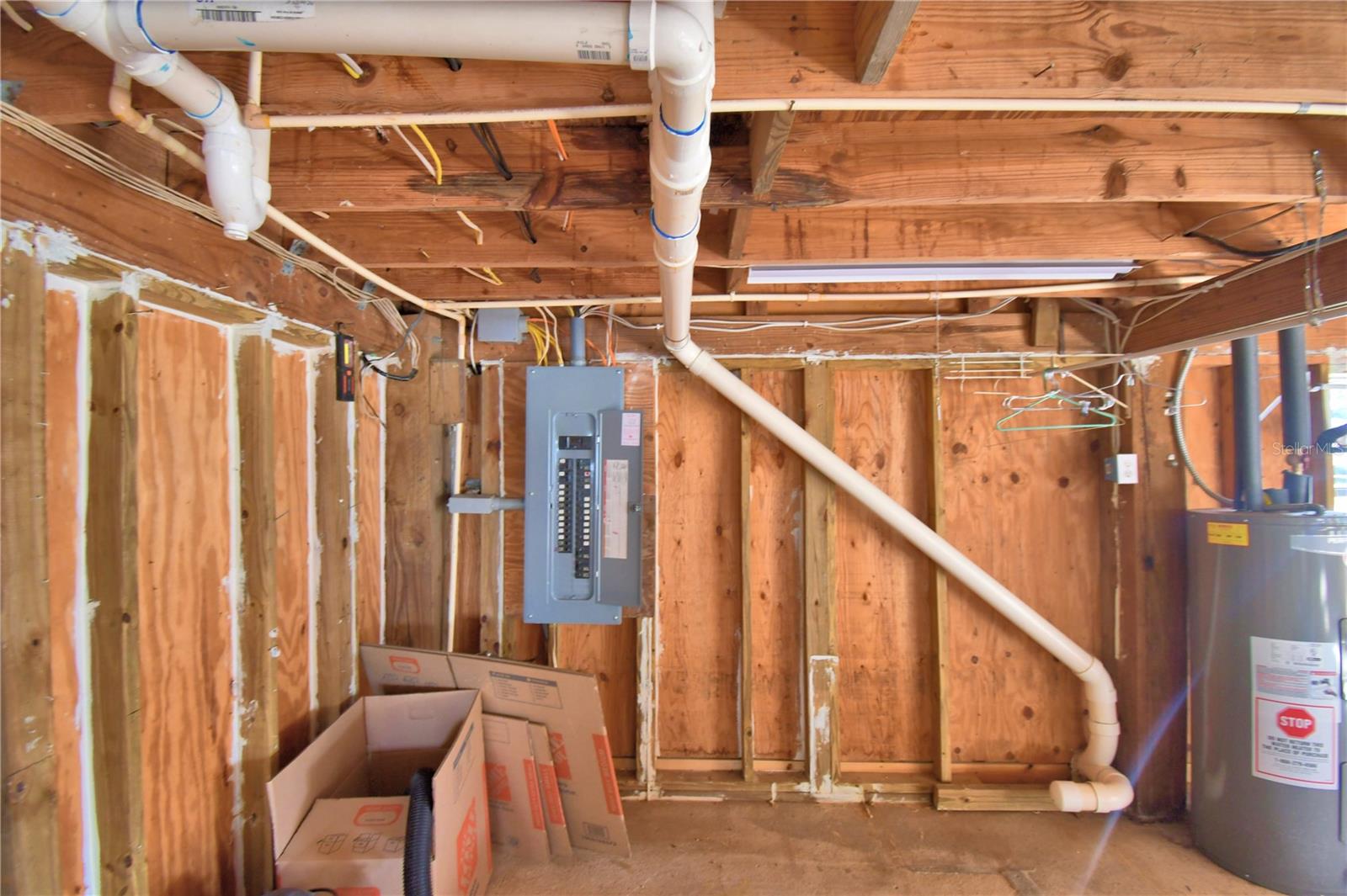 LUCERNE SHORES - Residential