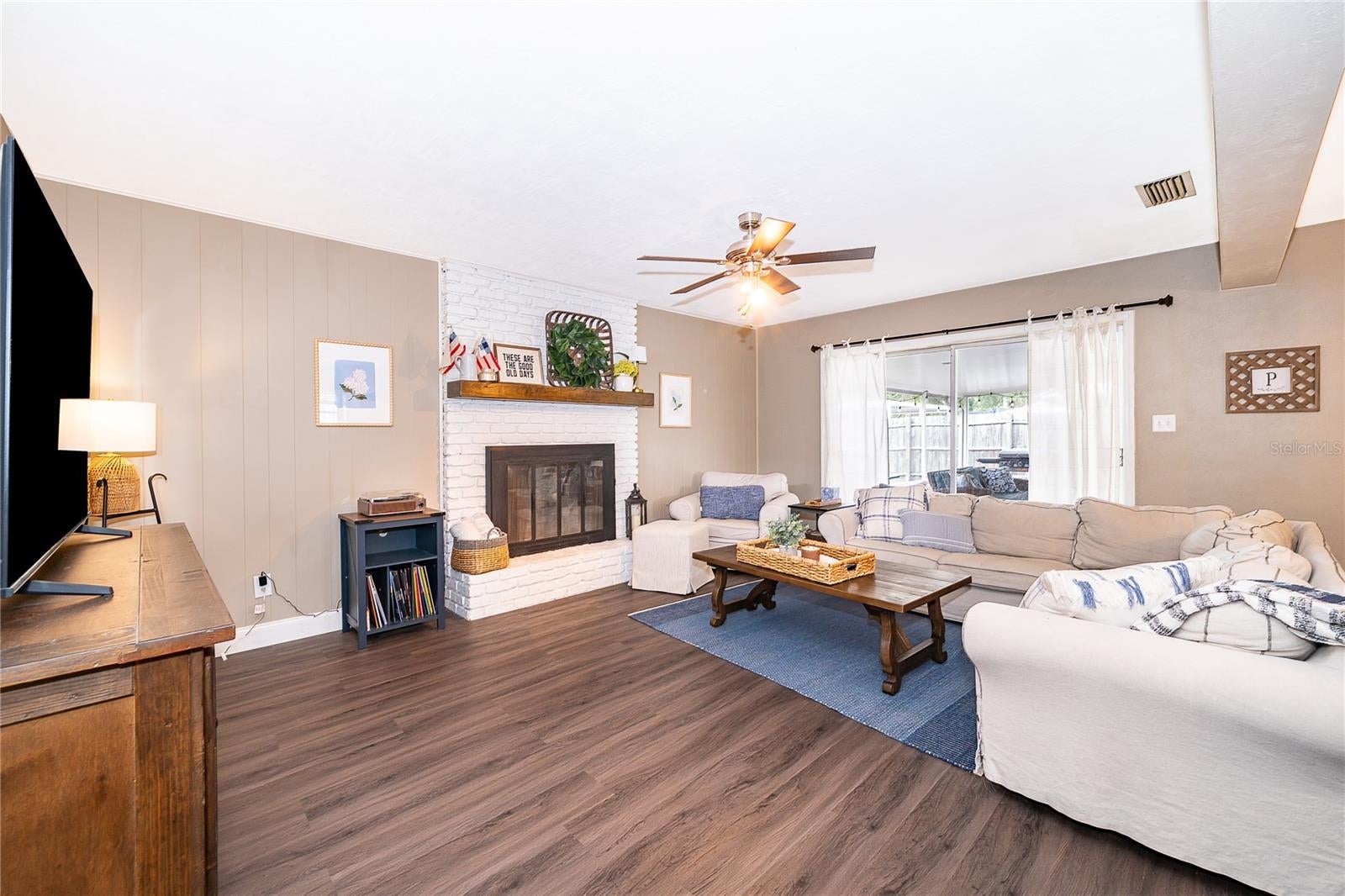 2464 HUNTERFIELD ROAD