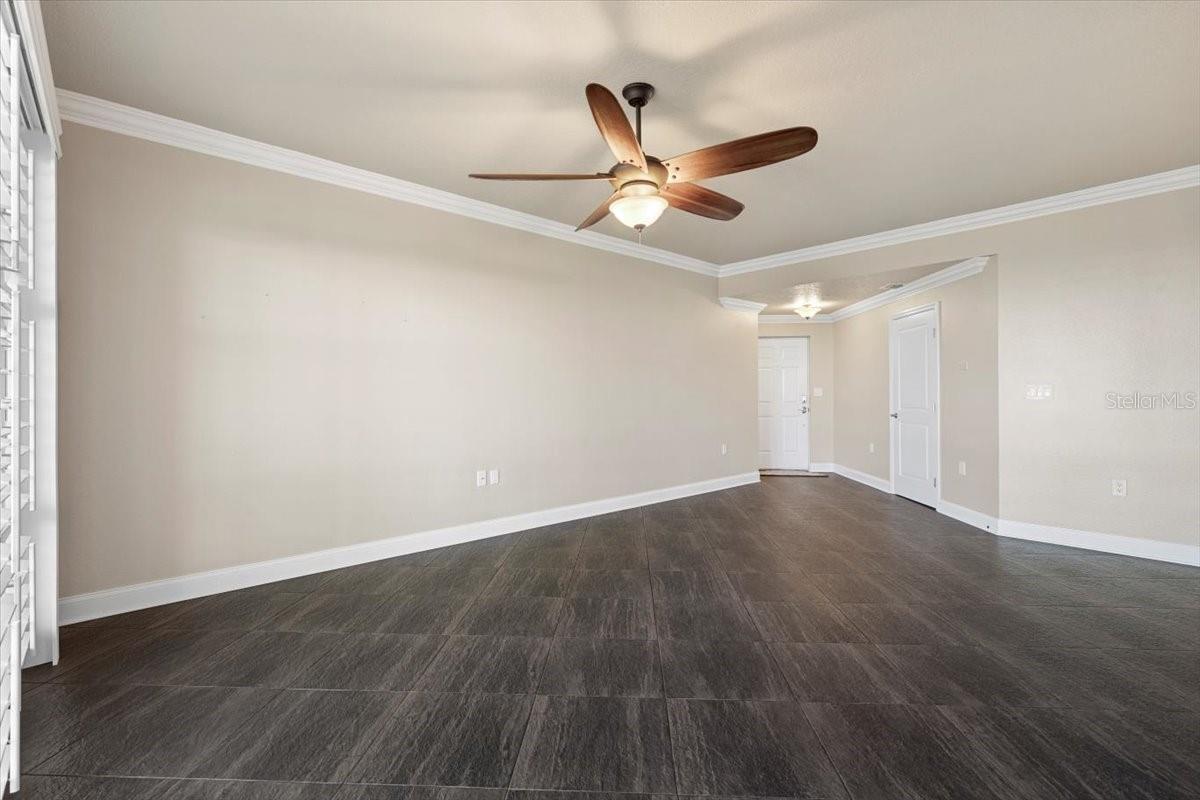 10851 MANGROVE CAY LANE NE 1112