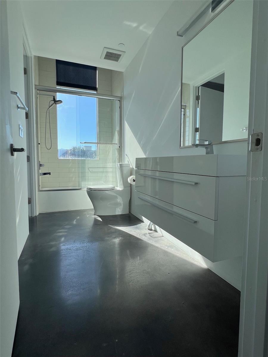 302 BROADWAY CONDO - Residential Lease