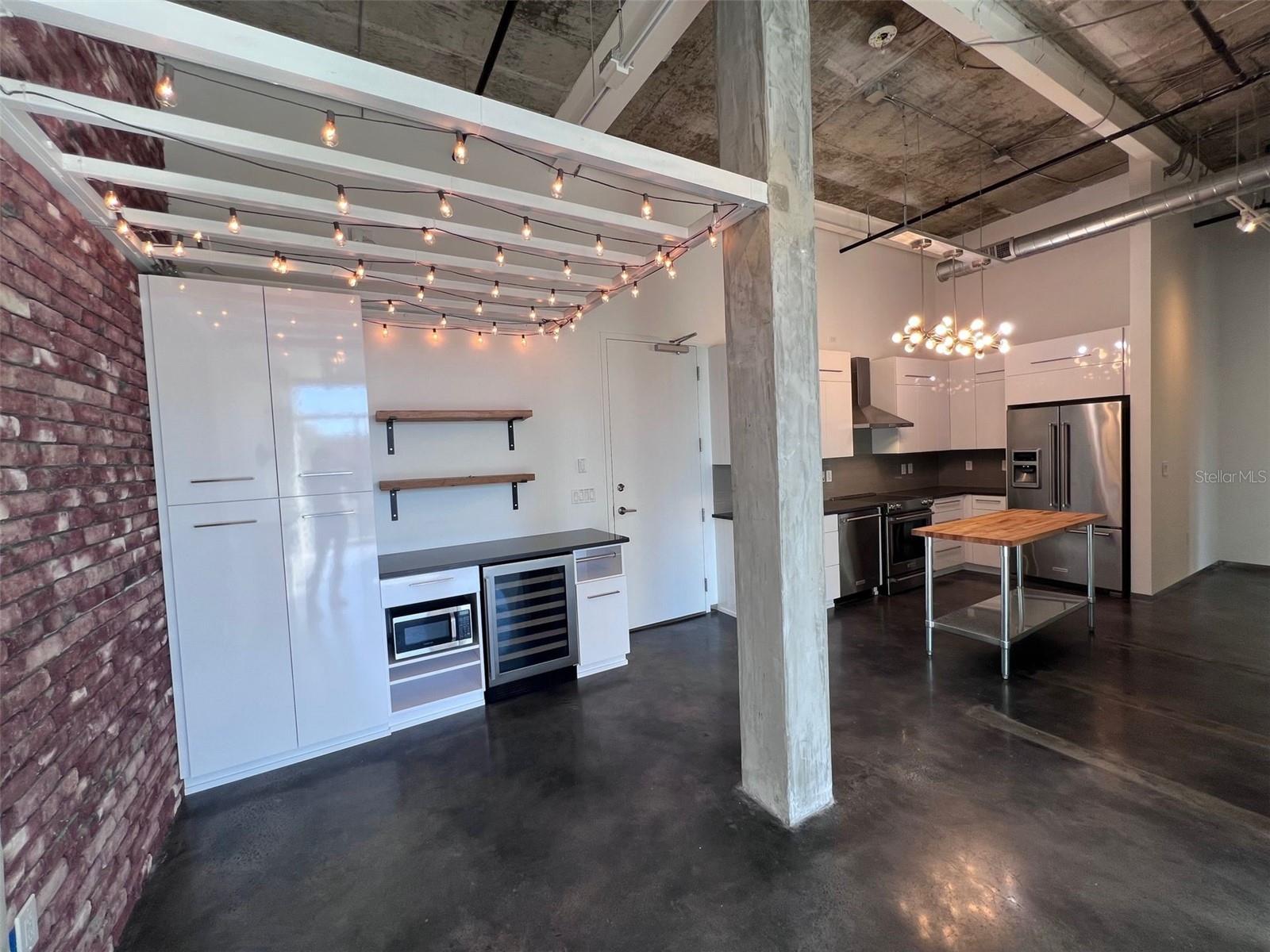 302 BROADWAY CONDO - Residential Lease