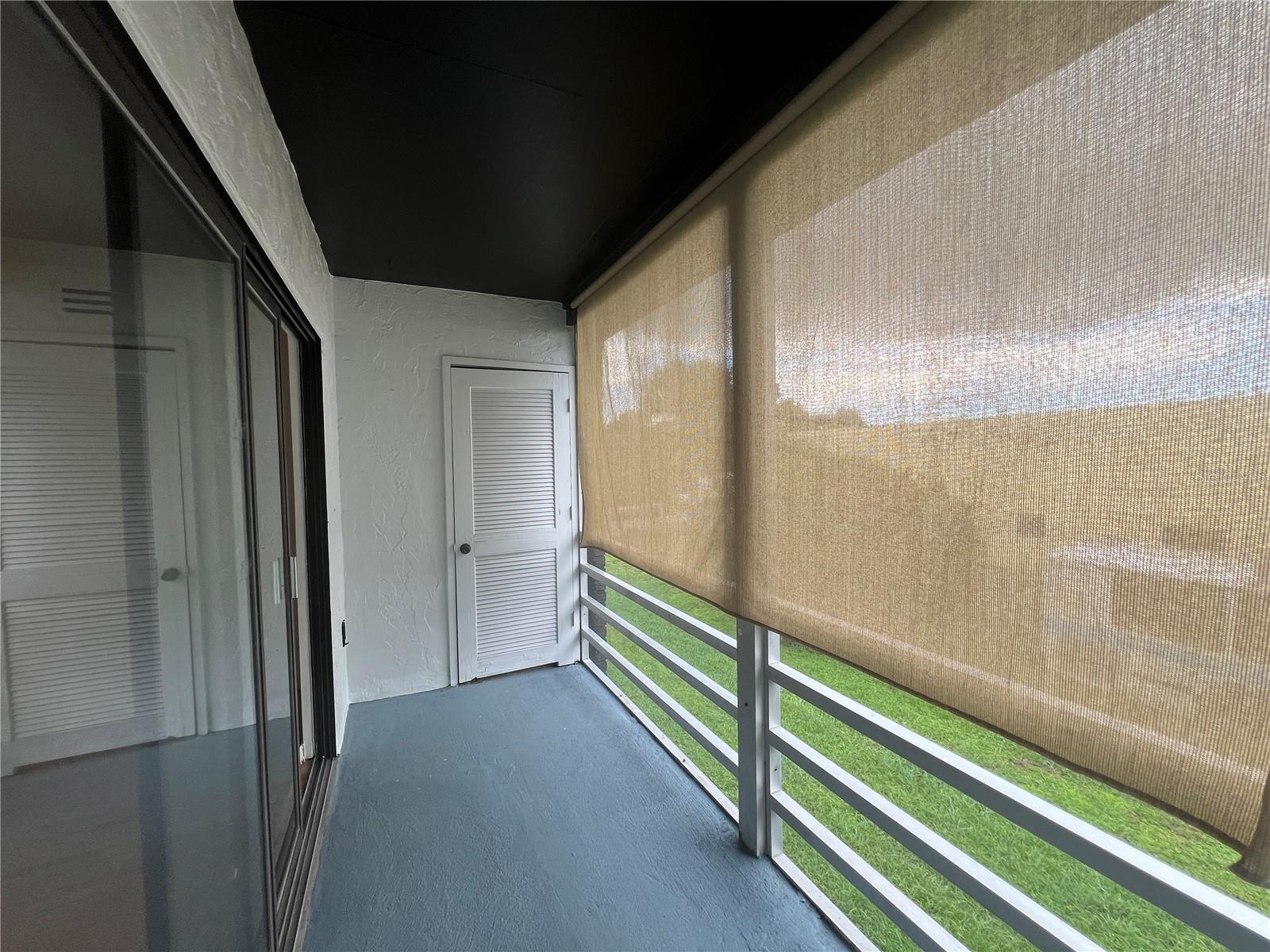 TOWN & COUNTRY MANOR - Residential Lease